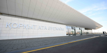 Токаев осмотрел новый терминал аэропорта «Қорқыт Ата»