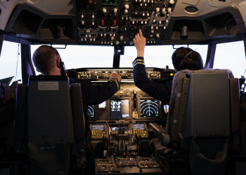 Авиация Казахстана ежегодно сталкивается с кадровым дефицитом