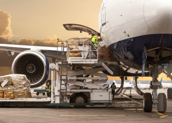 Глобальный прогноз ИАТА на 2026 год: рост авиации вопреки замедлению торговли