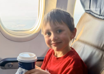 Пяти­летний любитель авиации заметил несоответствие в учебном пособии авиакомпании