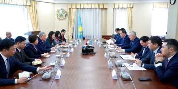 Казахстан и Вьетнам обсуждают запуск новых международных рейсов