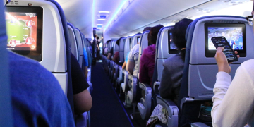 Авиакомпании идут за пассажирами или за дешевым топливом?